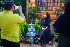 Iraniancă pozând